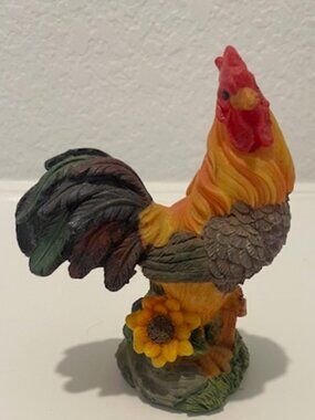 Resin rooster statues with sunflower accent
